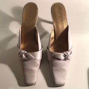 Neutral ivory slides